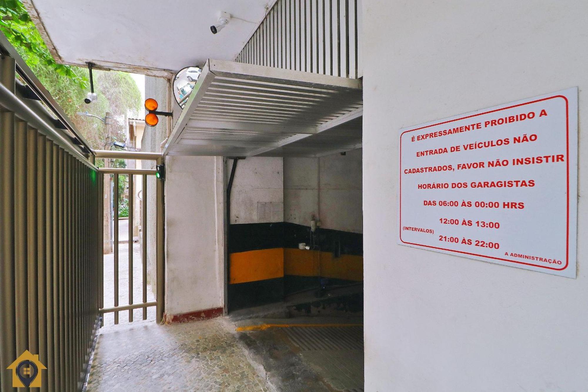 Apartamento Simples E Bem Localizado No Leme Rio de Janeiro